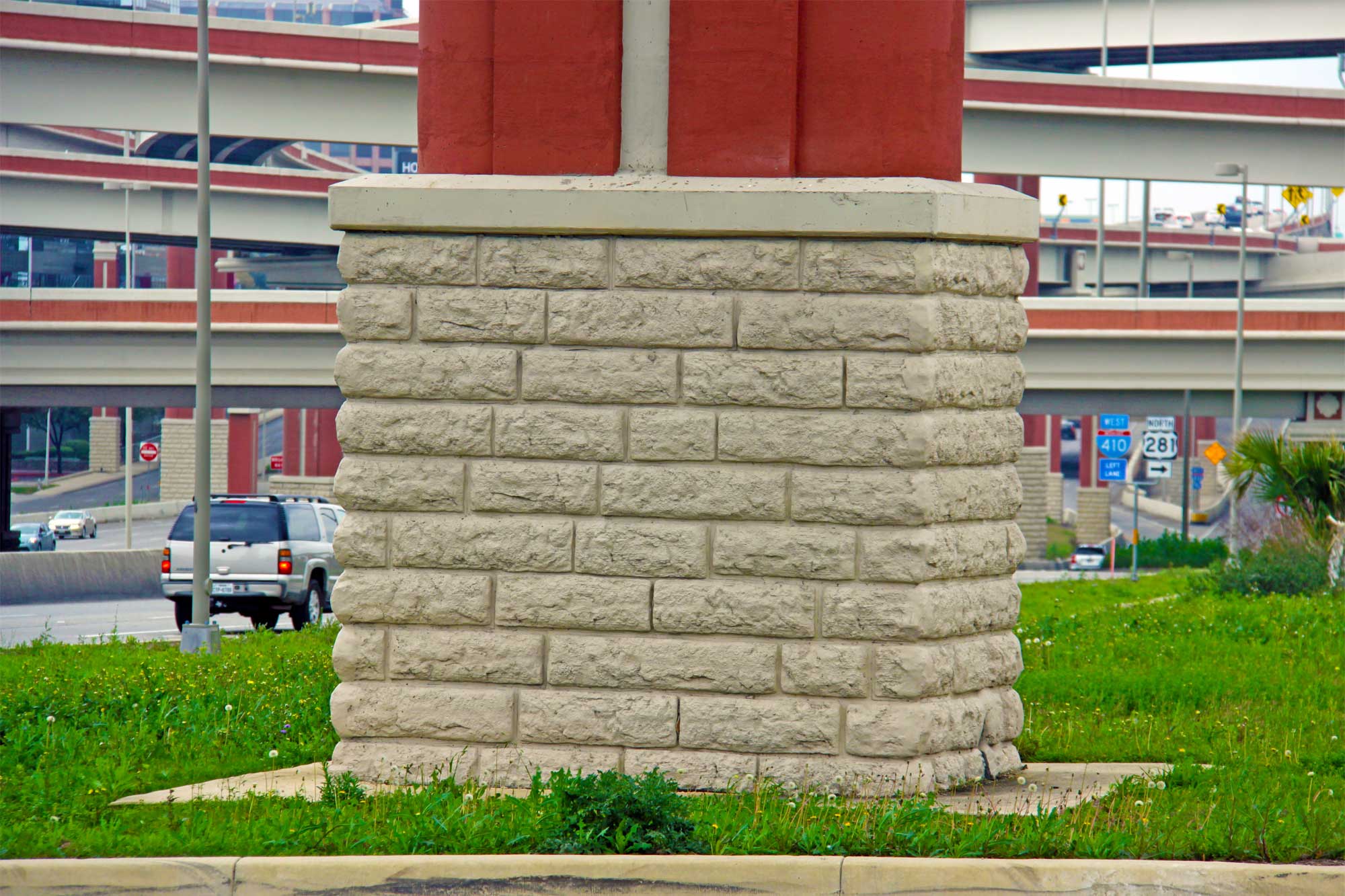 Hwy 281 / Loop 410 At San Antonio Airport